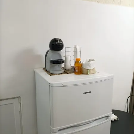 Pensionat Newhouse Black & White Modugno